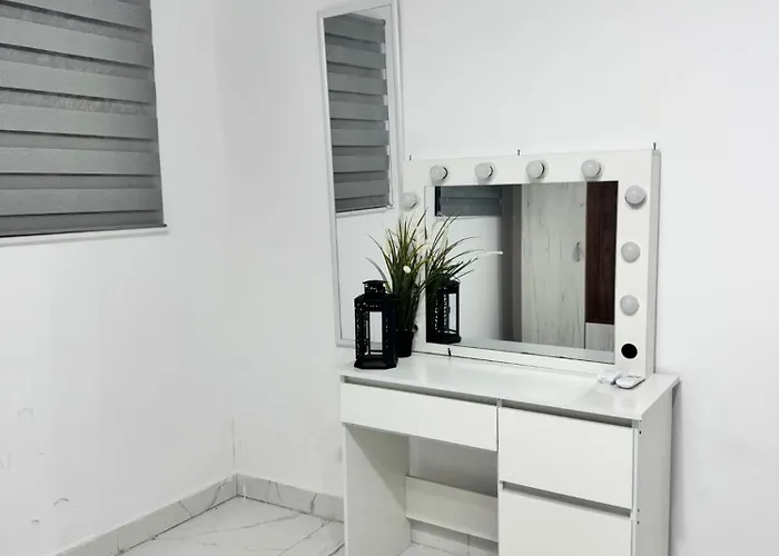 Lower-ground With Two Separate Bedrooms Near The Center